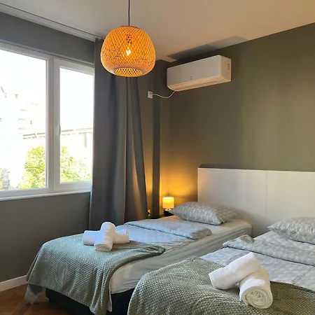 Top-floor 2bd With Terrace In The Heart Of By Flat Manаger Apartament