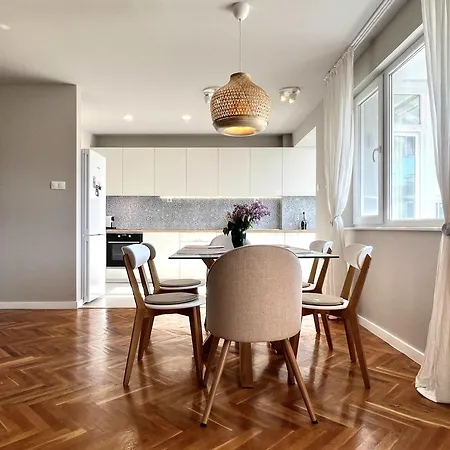 Top-floor 2bd With Terrace In The Heart Of By Flat Manаger Apartment